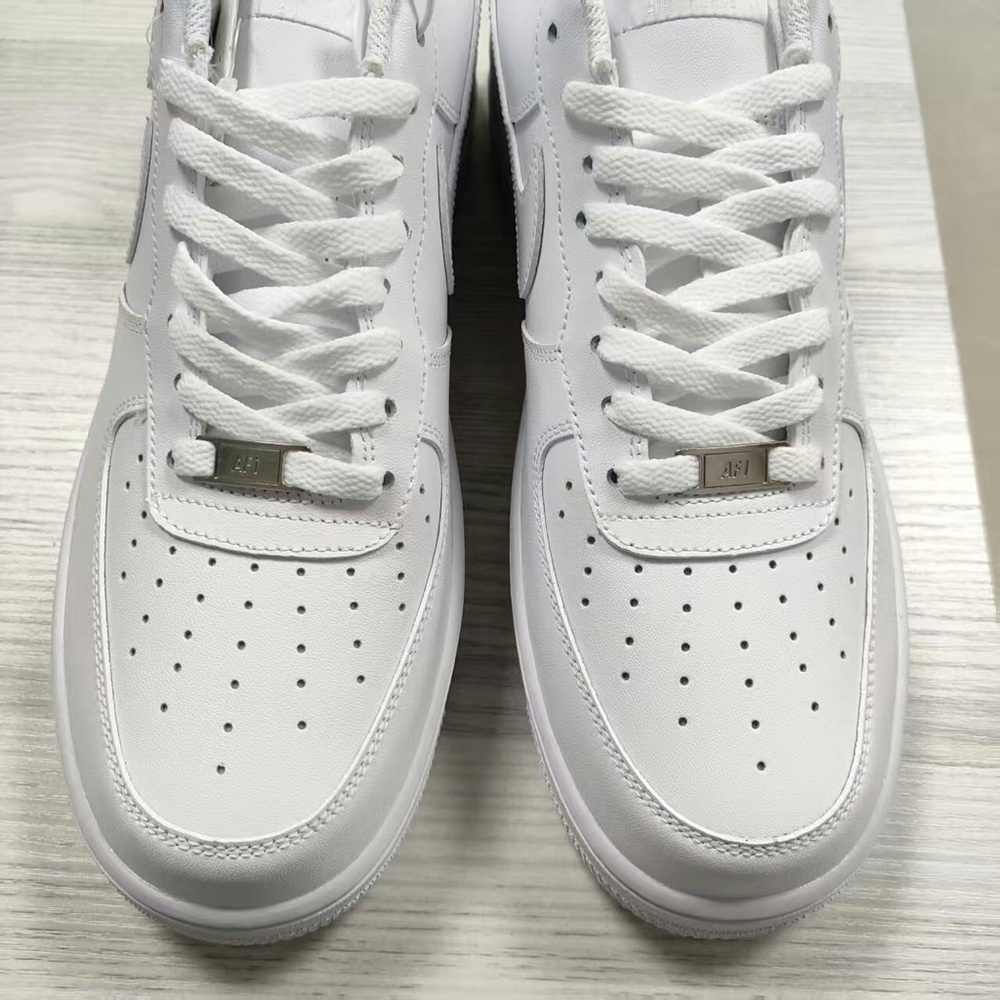 Nike Air Force 1 Men's White Sneakers - Picture 4 of 4
